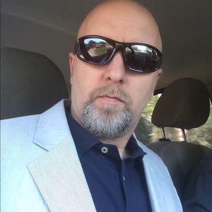 Meet your Posher, Jason